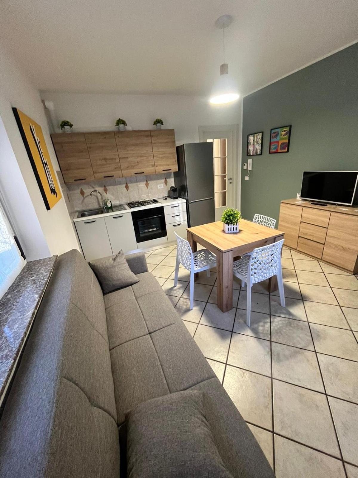 Appartamento In Villa Nico'S Home Gallarate Exteriér fotografie