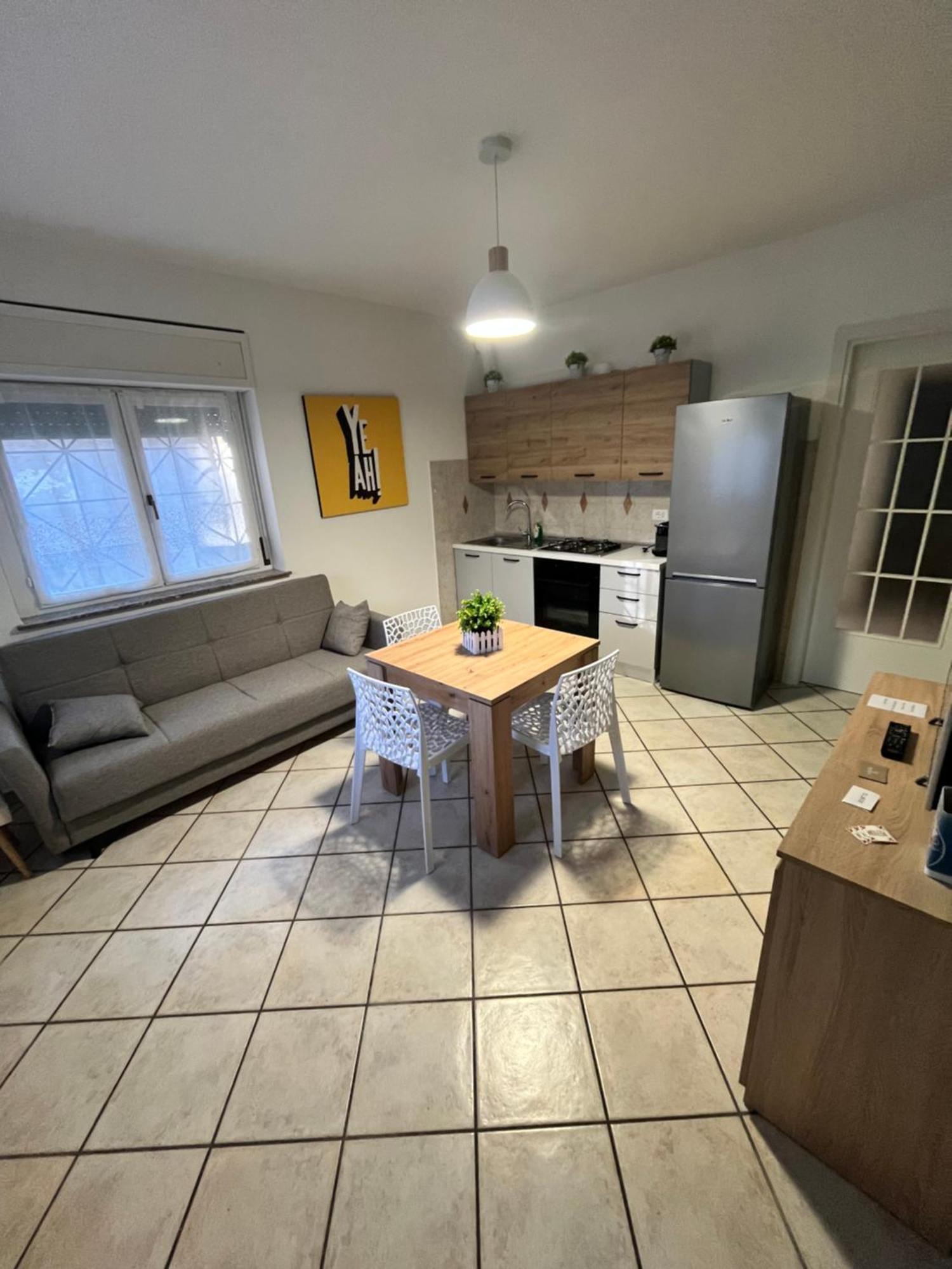 Appartamento In Villa Nico'S Home Gallarate Exteriér fotografie